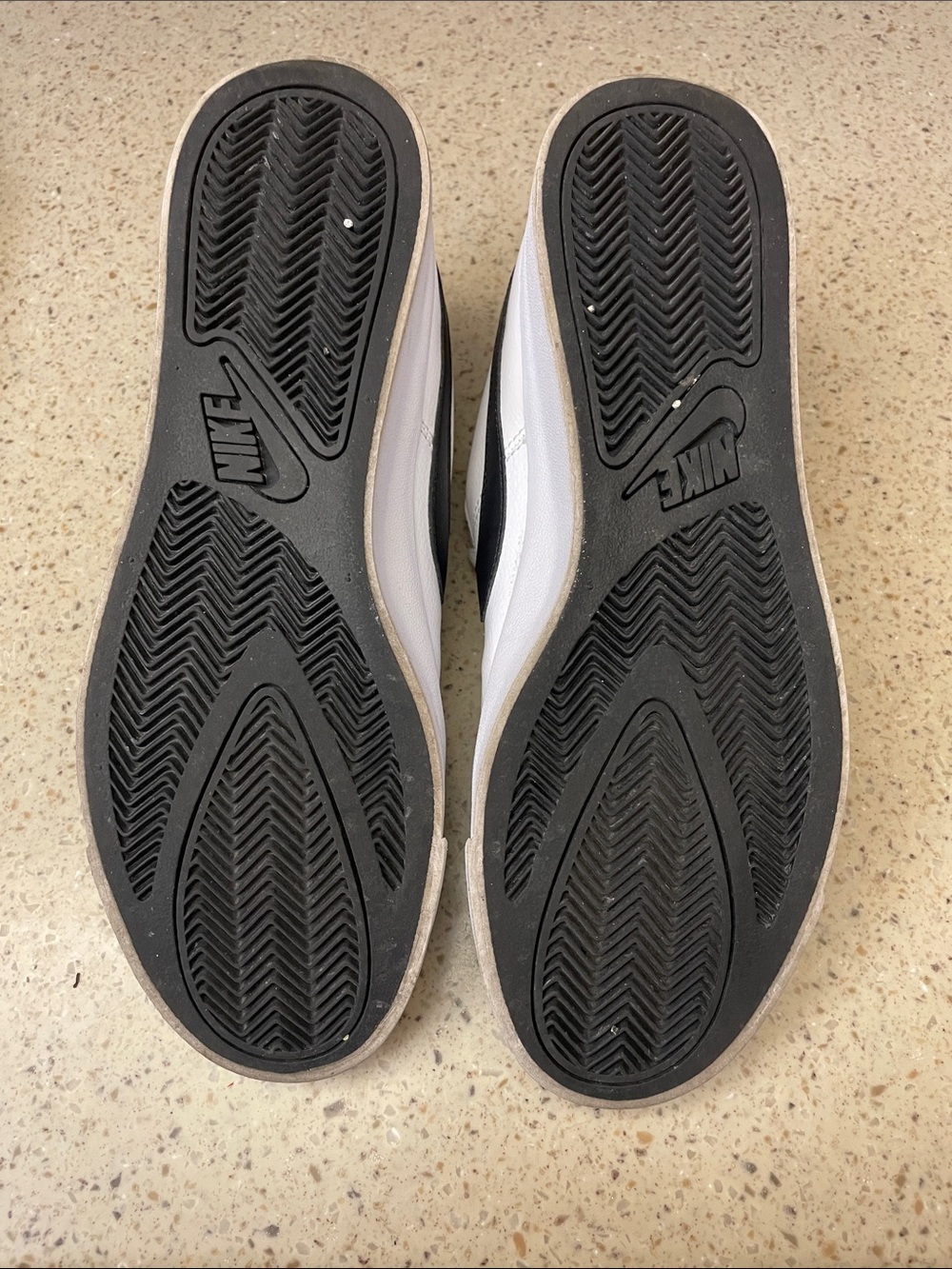 Nike White Leather Low-Top Sneakers with Black Swoosh - Picture 4 of 5